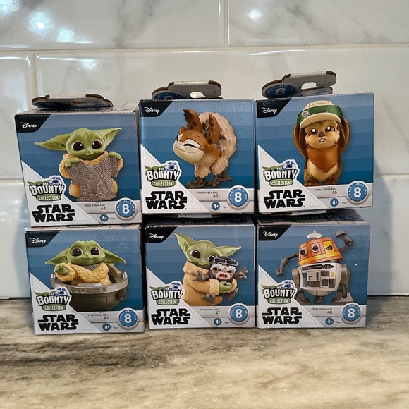 SOLD!  Star Wars Bounty Collection Series 8 2024 COMPLETE SET 6 Baby Yoda Grogu - Picture 1 of 13